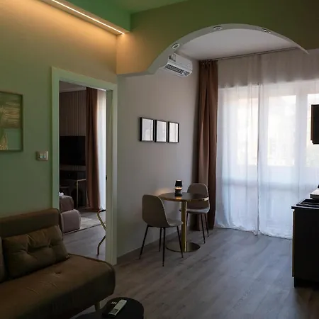 Velaris Luxury & - Self Check In 아파트